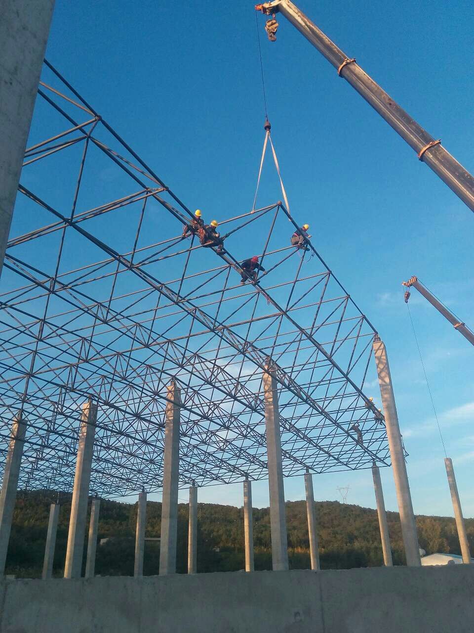 丰镇汪清物流园网架